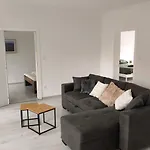 Chez Aurel & Manu Apartment